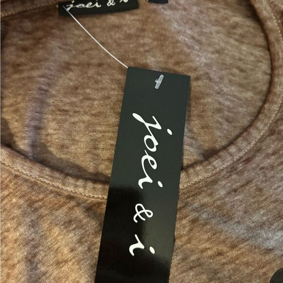 Sleeveless Top with Boots & Bling Graphic Sz M/L - Picture 4 of 4